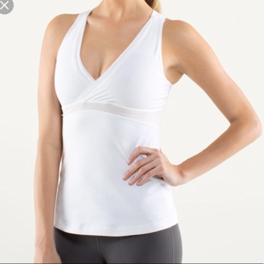 Lululemon deep V athletic tank with mesh